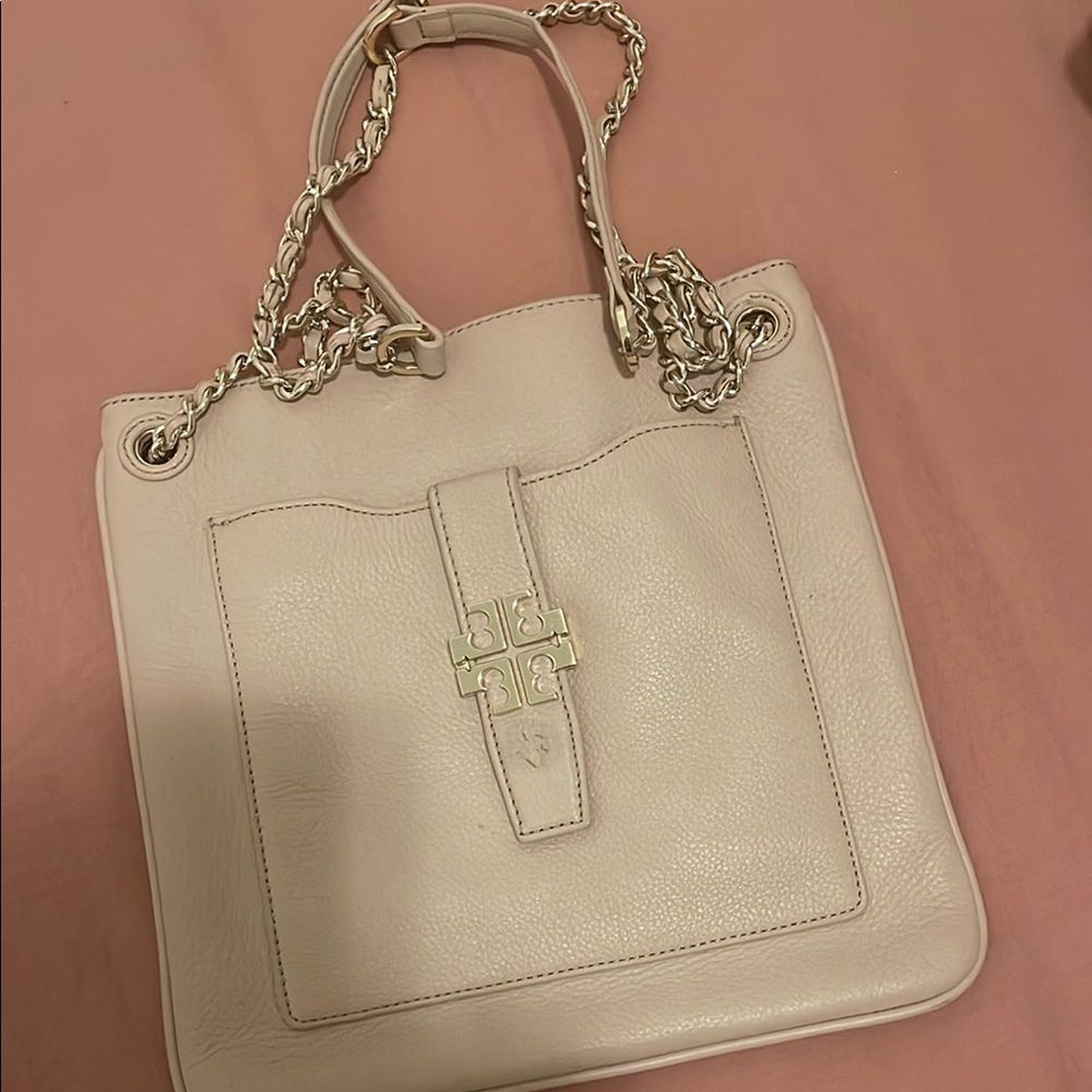 Tory Burch Cream Leather Shoulder Bag with Chain Strap
